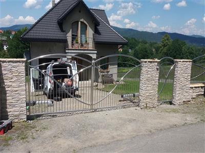 Brama i ogrodzenie wykonane w Wiśle